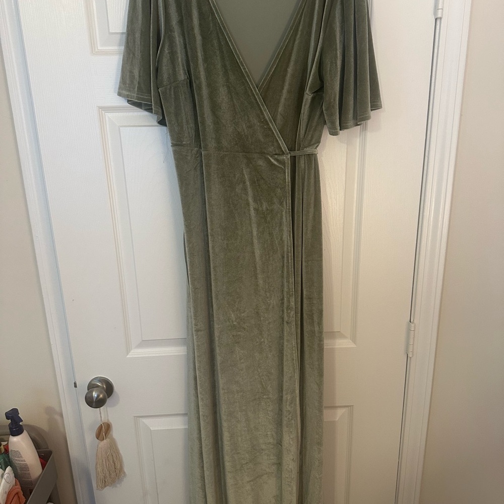Baltic Born Elegant Olive Green Maxi Dress
